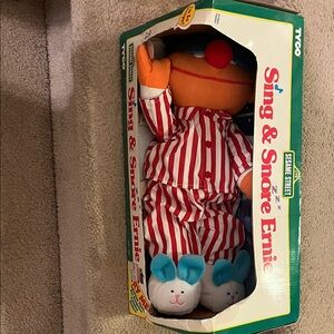 Sing & Snore Ernie